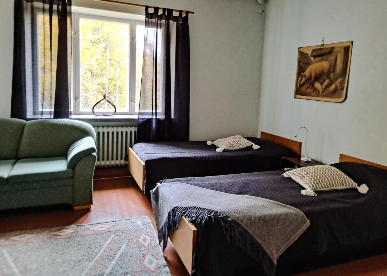 Vanhan Koulun Majatalo-Old School Guest House Kolinkylä Eksteriør billede