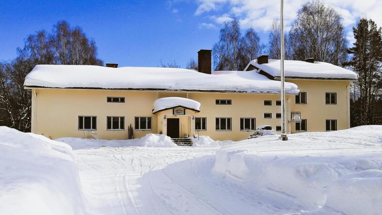 Vanhan Koulun Majatalo-Old School Guest House Kolinkylä Eksteriør billede